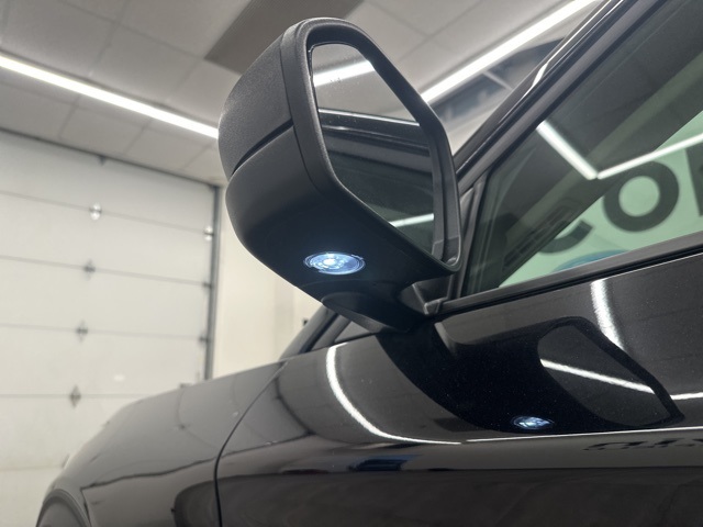 2025 Ford Explorer photo 11