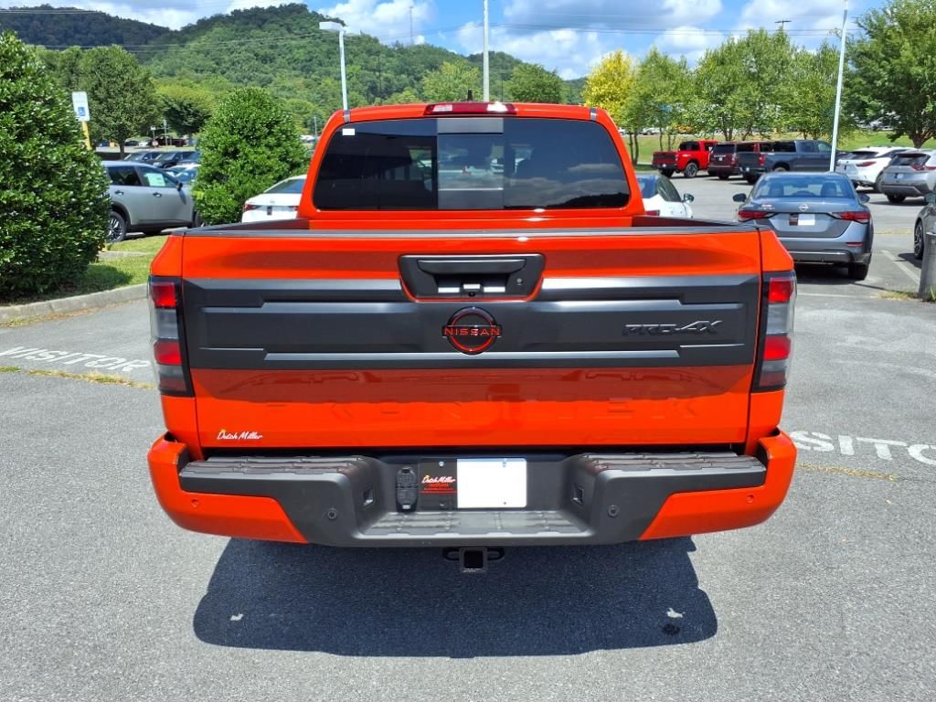 2025 Nissan Frontier PRO-4X photo 4