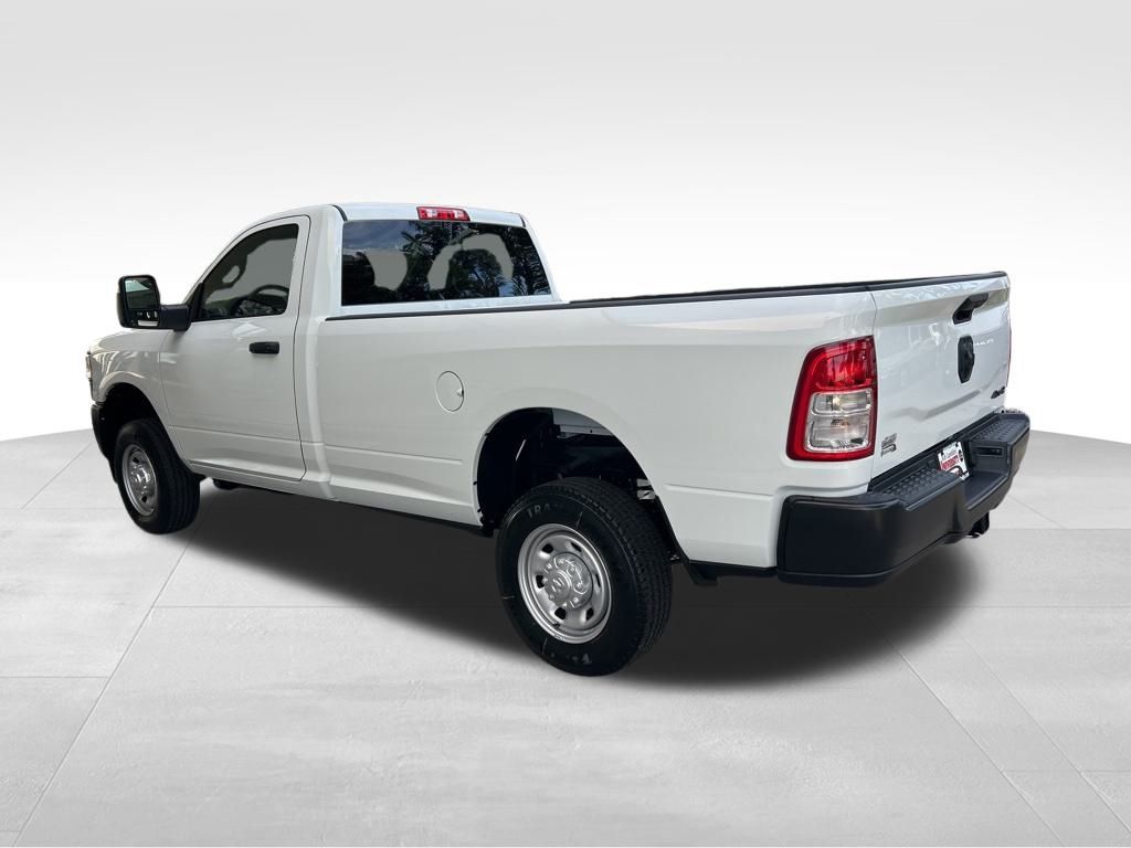 2024 Ram 2500 Tradesman photo 4
