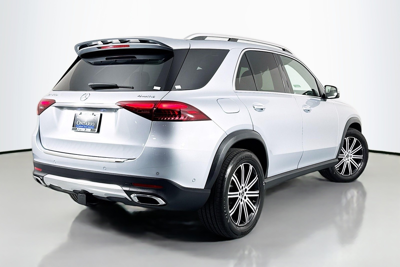2025 Mercedes Benz GLE 450e photo 9