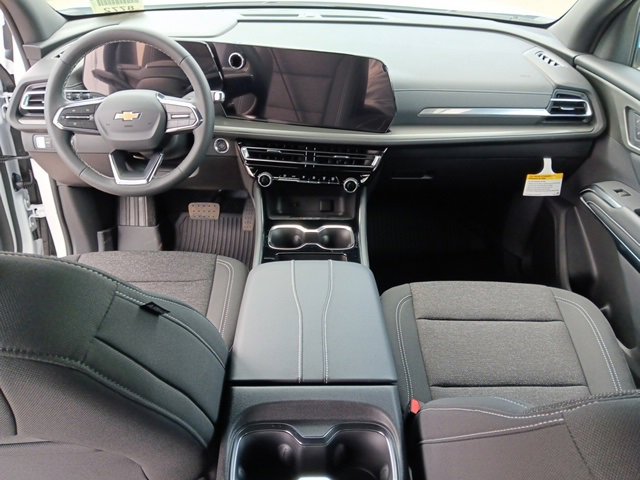2026 Chevrolet Traverse photo 8