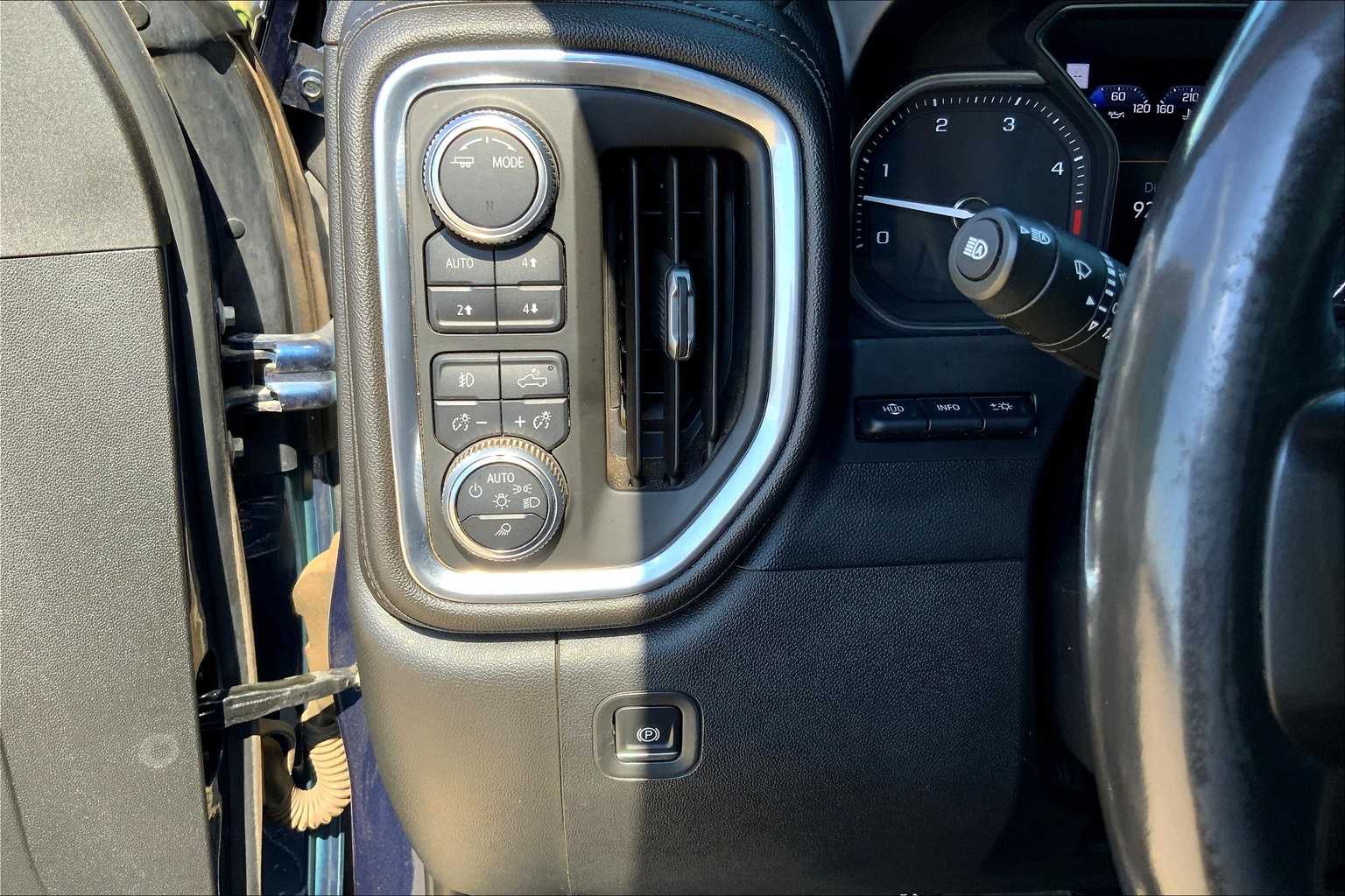 2020 Gmc Sierra Denali photo 30