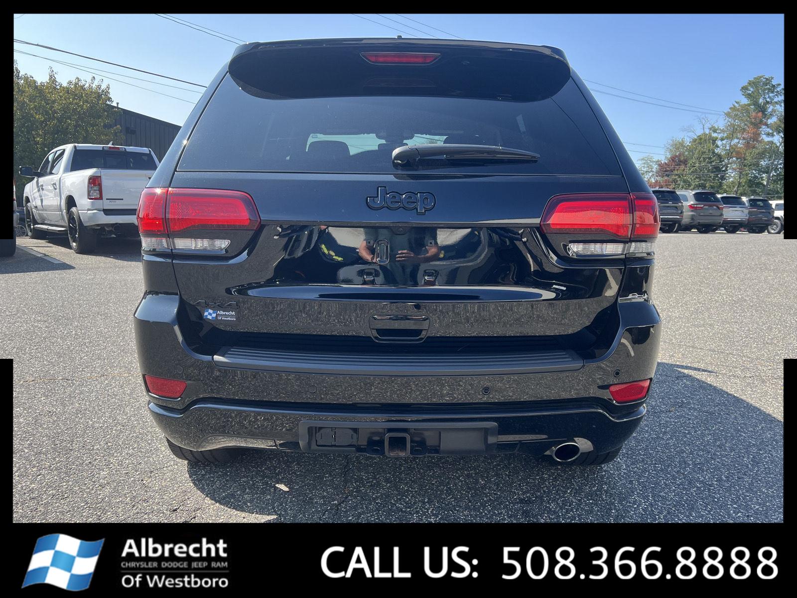 2022 Jeep Grand Cherokee Laredo X SE Altitude photo 2