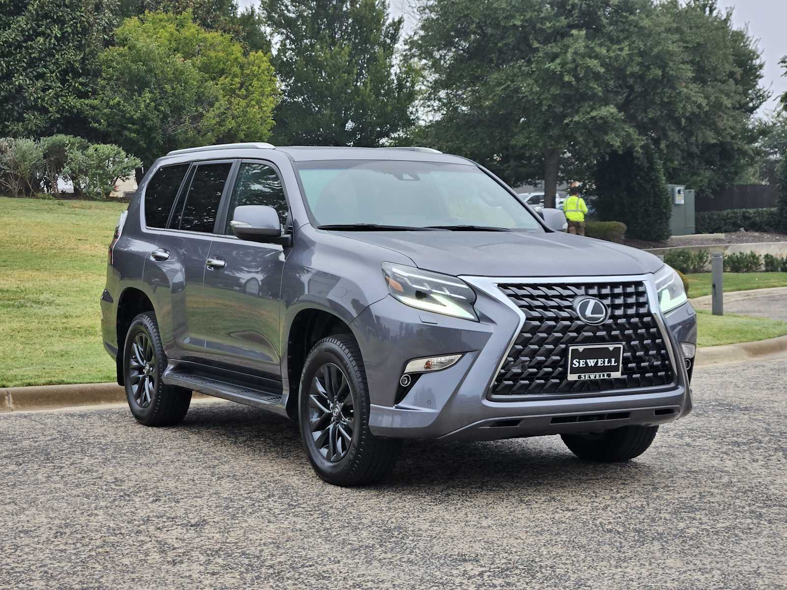 2022 Lexus GX 460 Premium photo 2