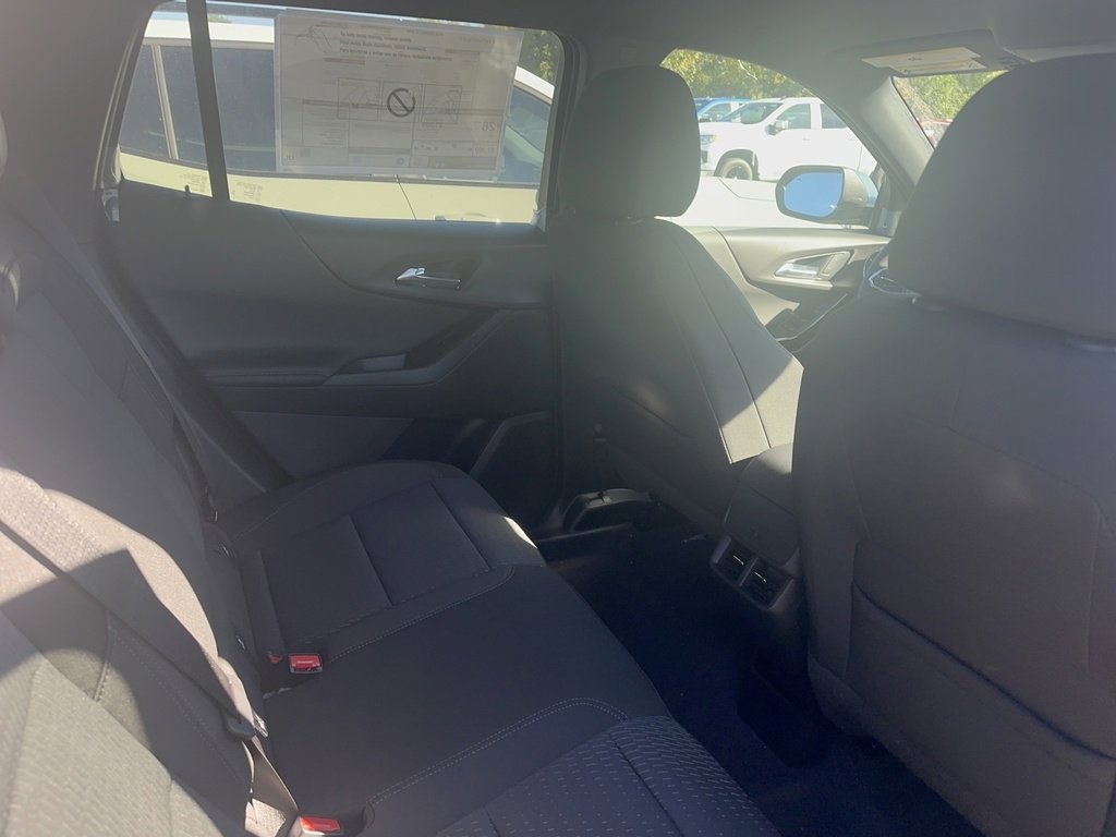 2026 Chevrolet Equinox LT photo 4