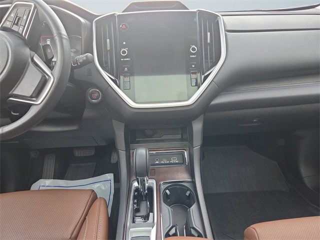 2023 Subaru Ascent Touring photo 10