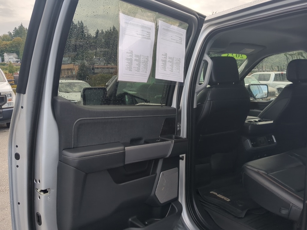 2023 Ford F-150 Lariat photo 11