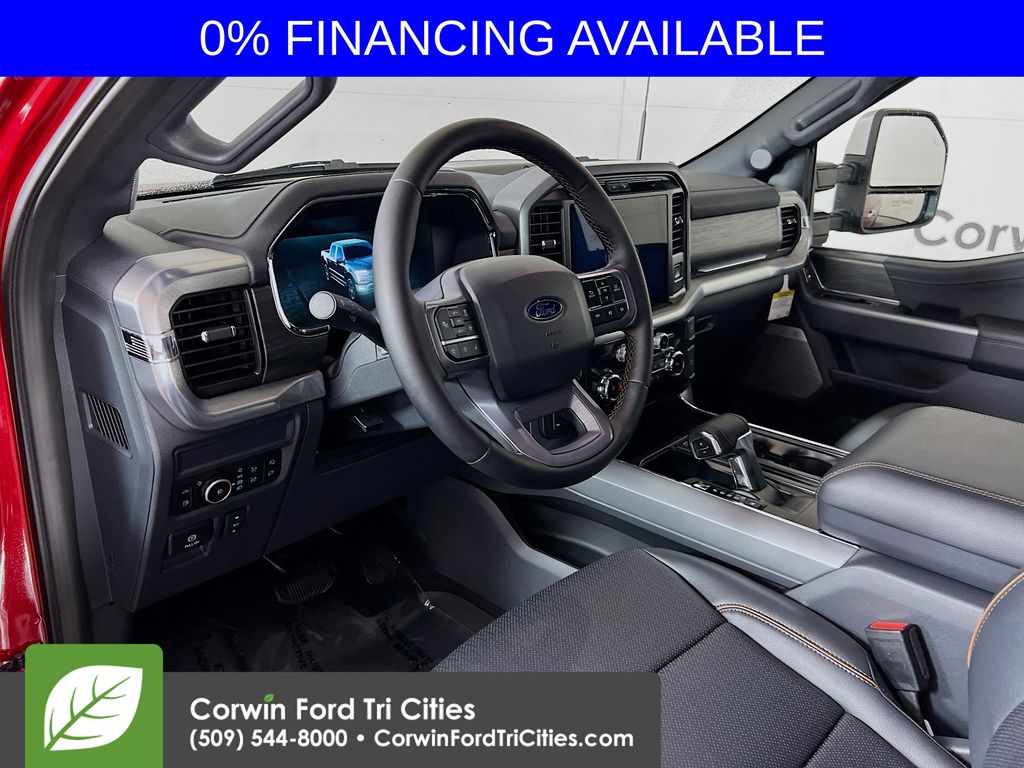 2025 Ford F-150 Lariat photo 3