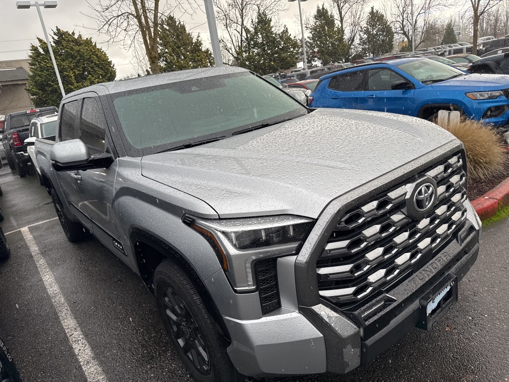 2024 Toyota Tundra Platinum's photo