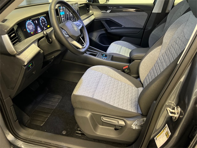 2025 Volkswagen Tiguan S photo 4