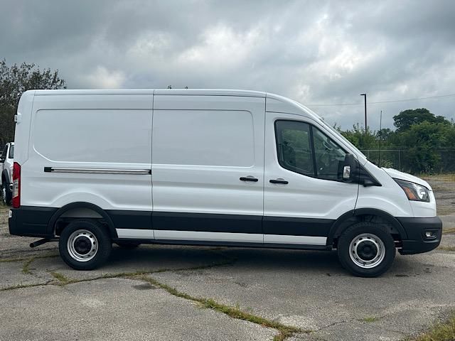 2025 Ford Transit photo 11