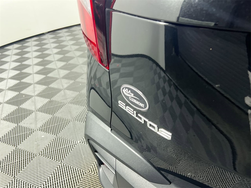 2026 Kia Seltos LX photo 4