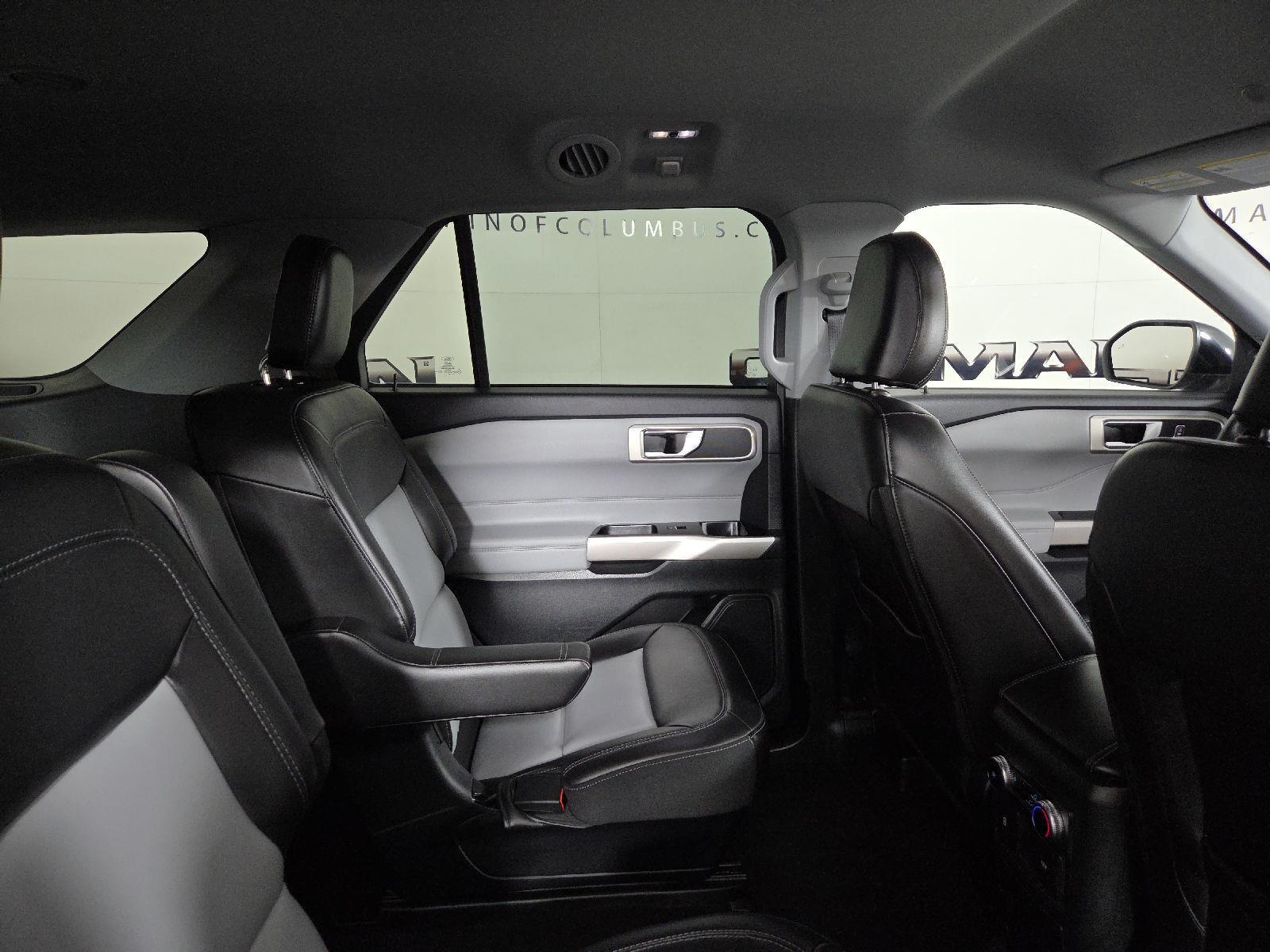 2023 Ford Explorer XLT photo 15