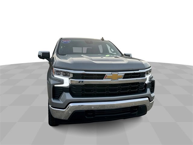 2025 Chevrolet Silverado 1500 LT photo 3