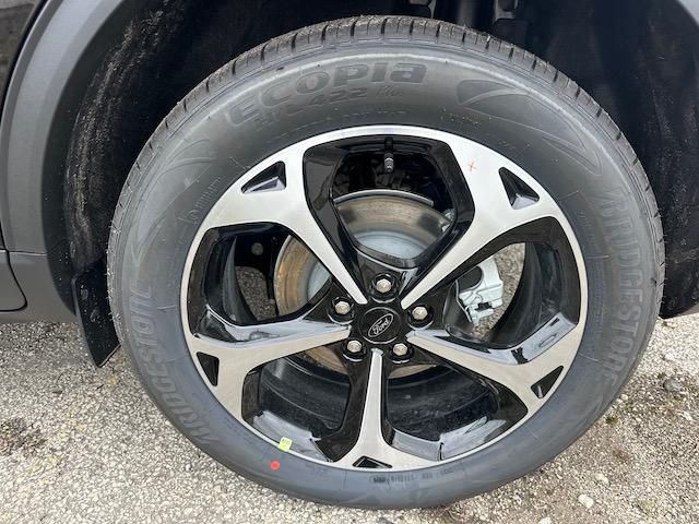 2025 Ford Escape ST-Line Select photo 34