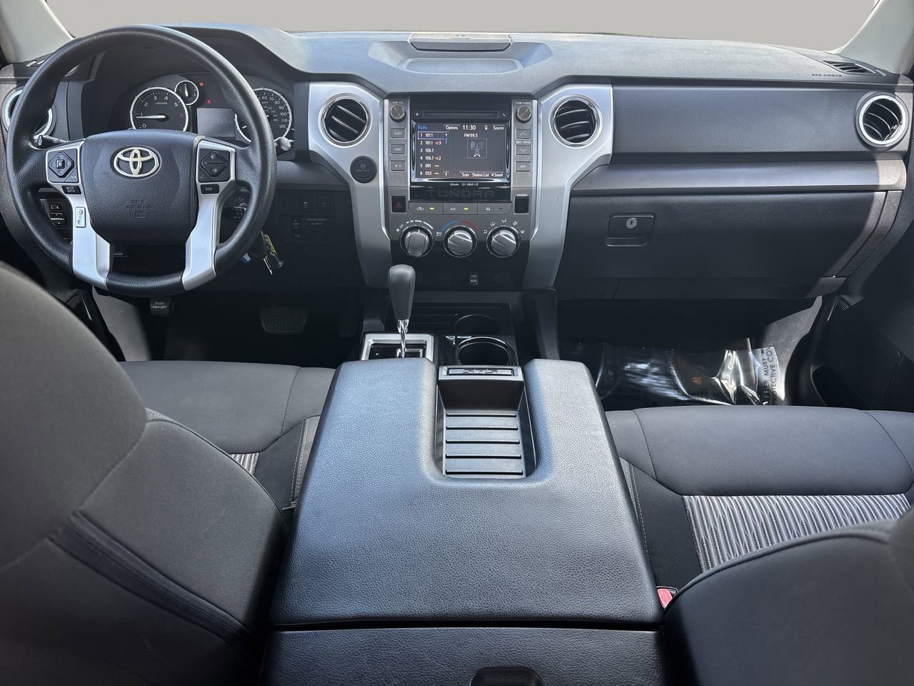 2016 Toyota Tundra SR5 photo 11