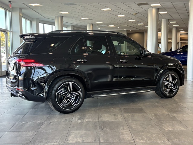 2025 Mercedes Benz GLE 450e 4MATIC photo 3