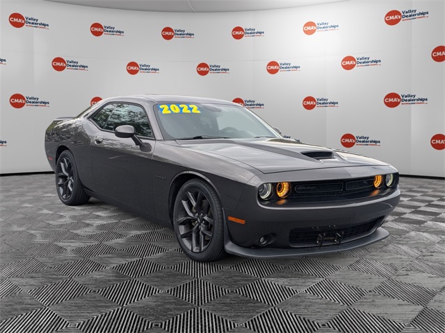 2022 Dodge Challenger R/T photo 3