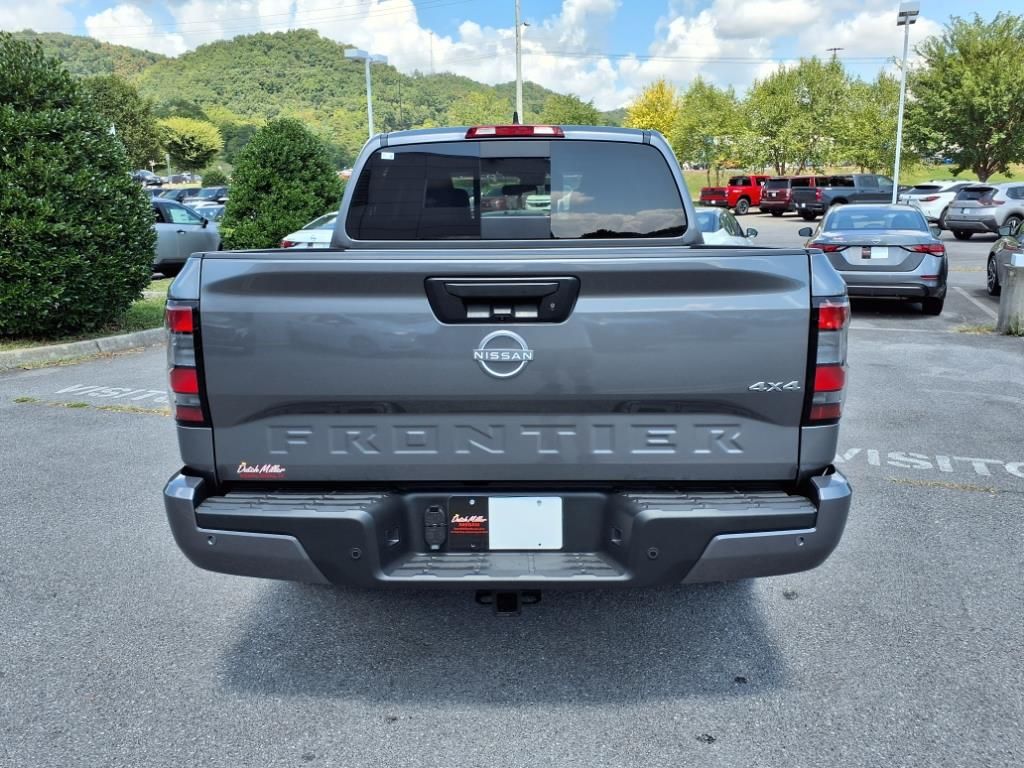 2025 Nissan Frontier SV photo 4