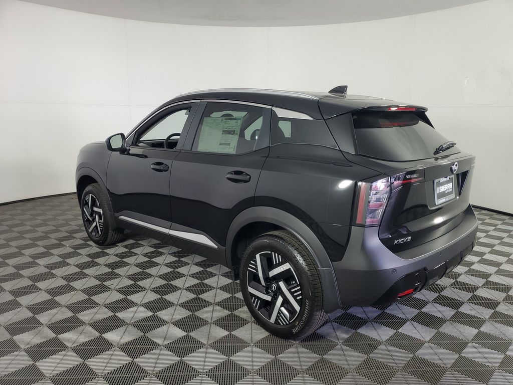 2026 Nissan Kicks SV photo 3