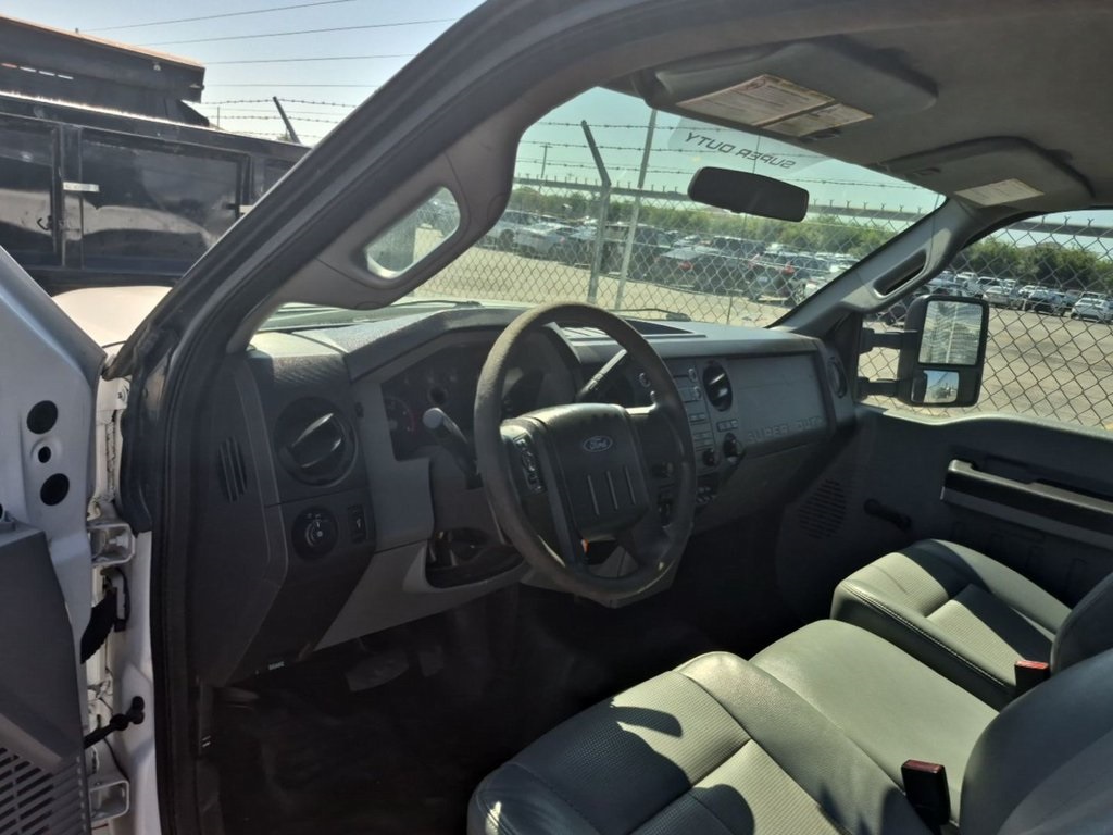 2015 Ford F-350 photo 6