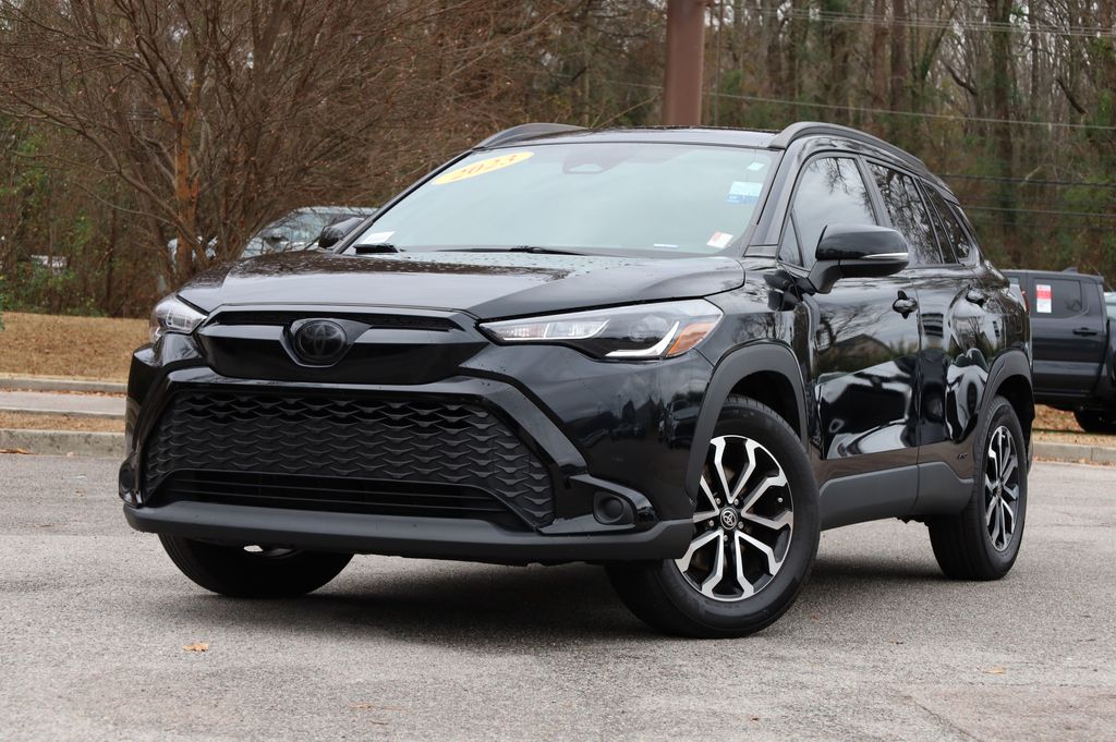 2023 Toyota Corolla Cross SE's photo