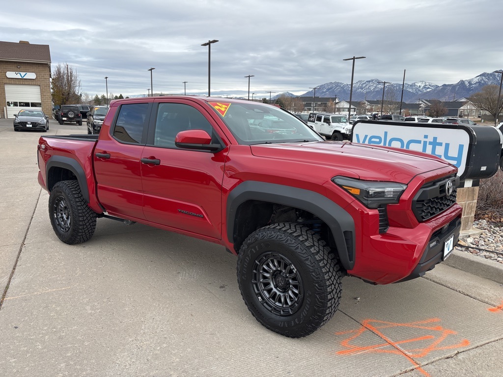 2024 Toyota Tacoma TRD Off Road's photo