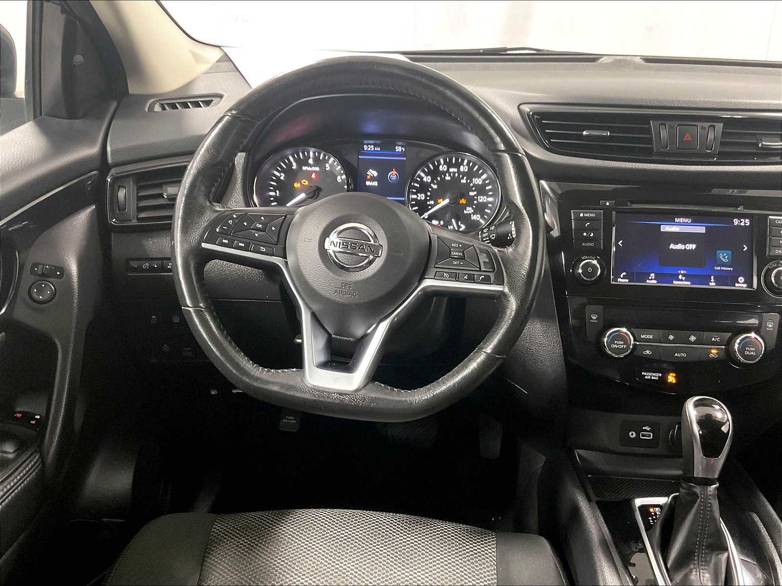 2019 Nissan Rogue Sport SV photo 17