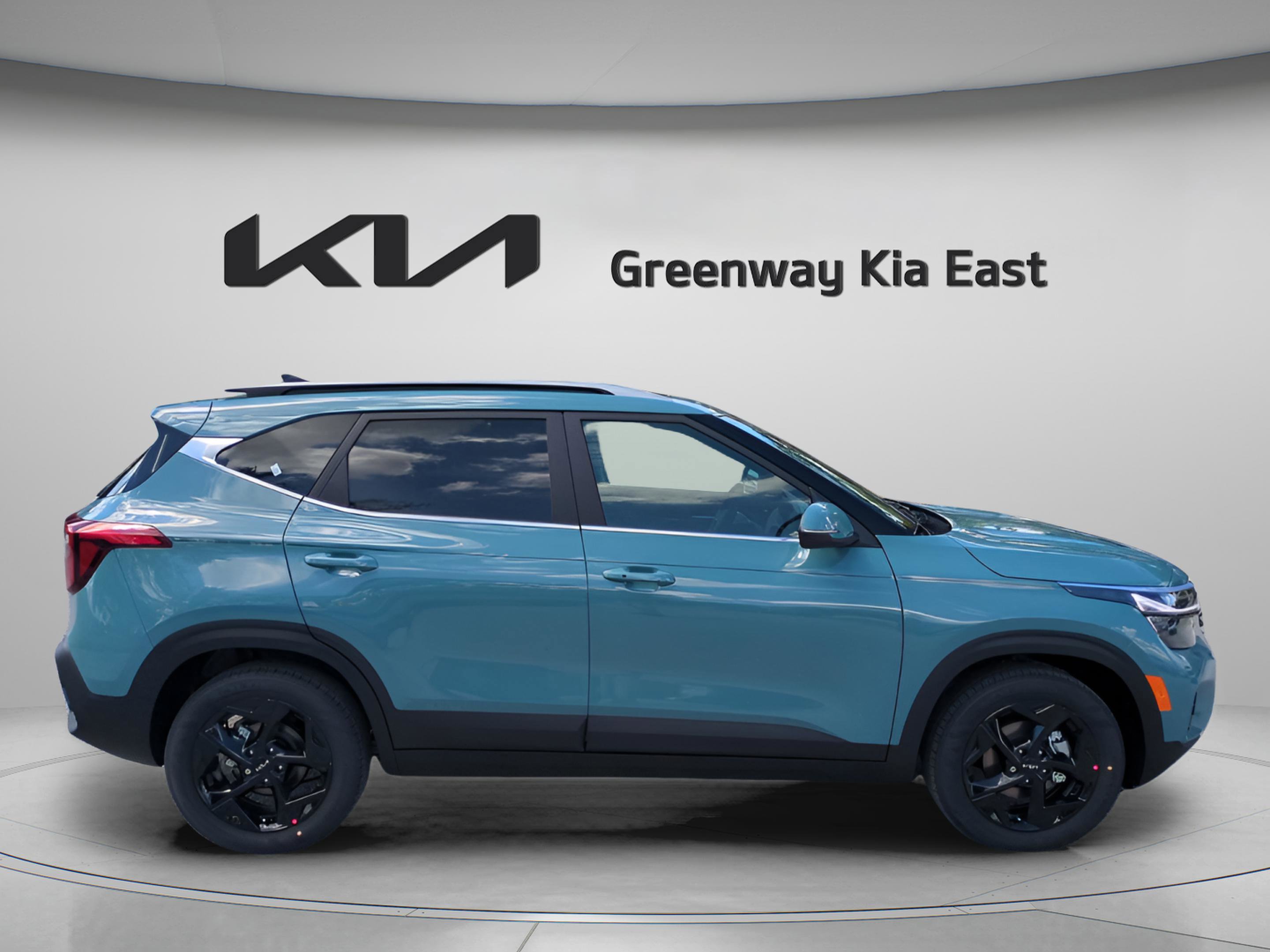 2026 Kia Seltos EX photo 8