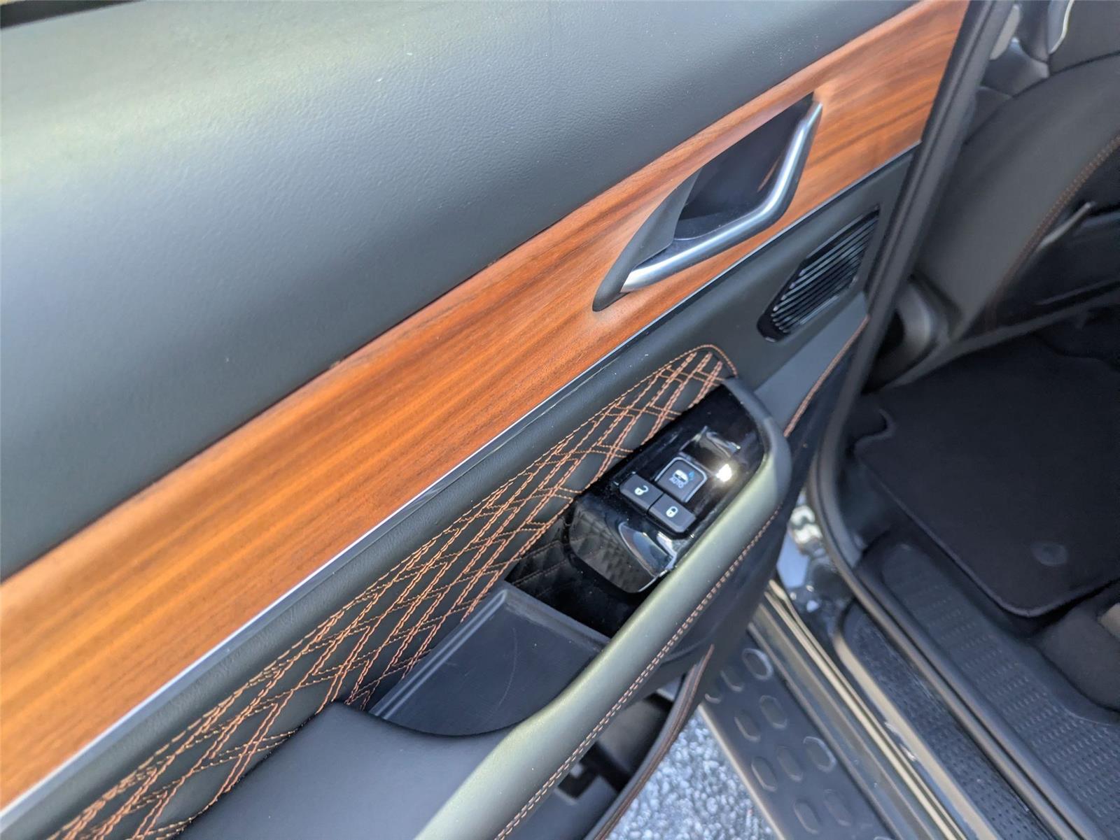 2023 Jeep Grand Cherokee L Summit Reserve photo 22