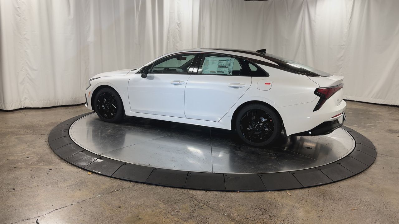 2026 Kia K5 GT-Line photo 4