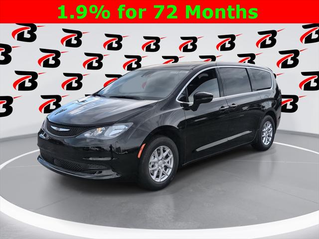 2026 Chrysler Voyager LX's photo