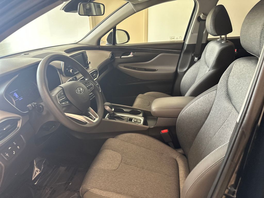 2019 Hyundai Santa Fe SE photo 10