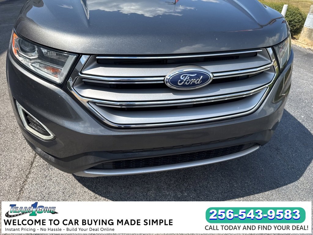 2017 Ford Edge Titanium photo 28