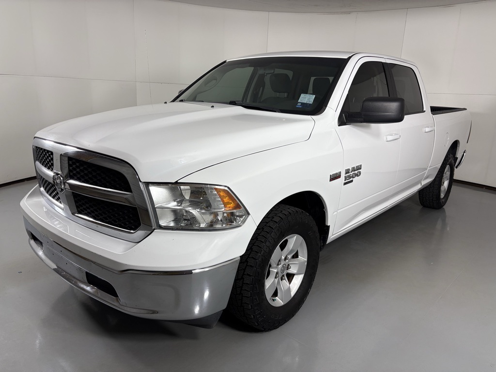 2019 Ram 1500 Classic SLT photo 4
