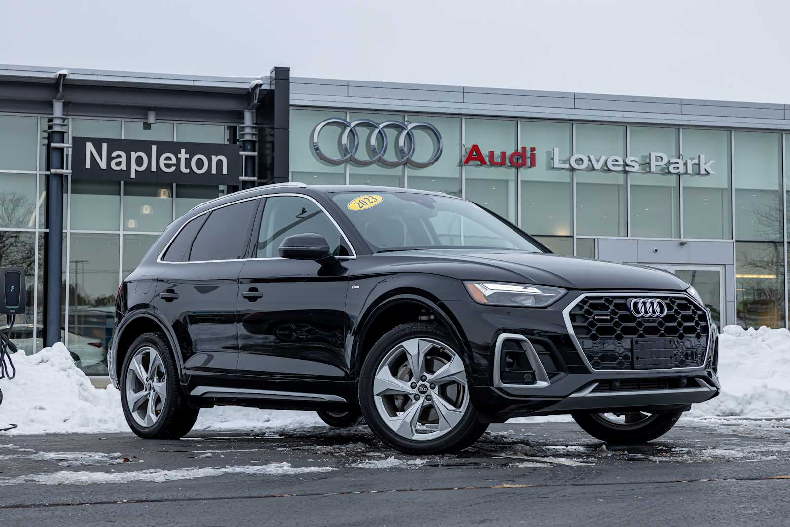 2023 Audi Q5 Premium Plus's photo
