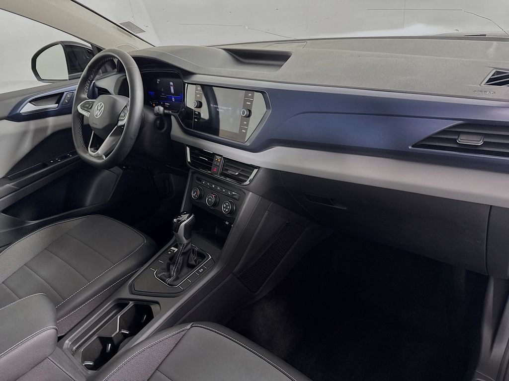 2022 Volkswagen Taos SE photo 31