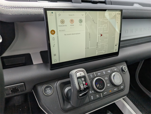 2025 Land Rover Defender 110 S photo 10