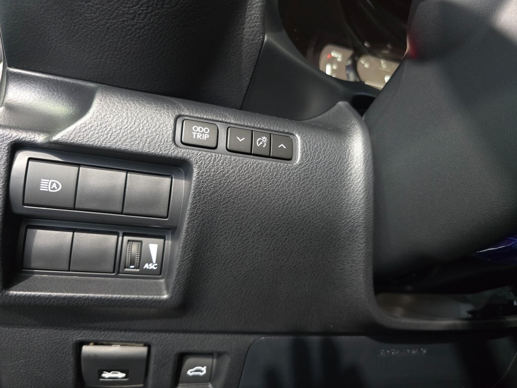 2025 Lexus IS 300 F SPORT photo 13