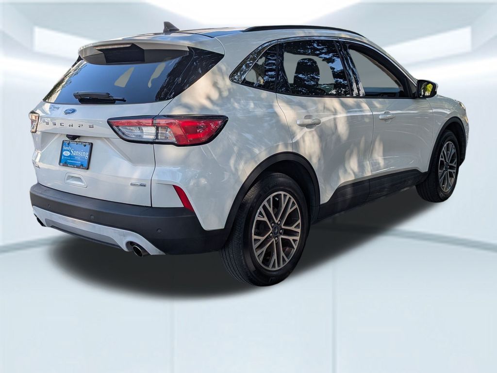 2020 Ford Escape SEL photo 3