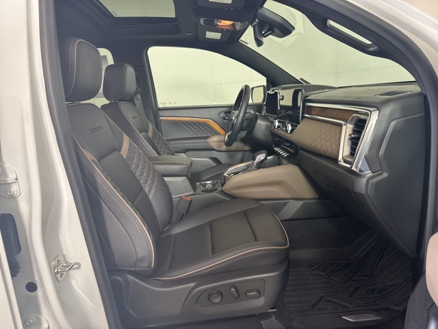 2024 Gmc Canyon Denali photo 3