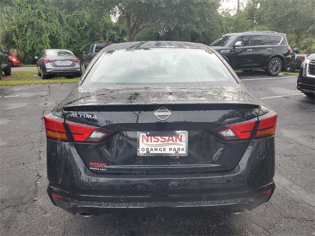 2025 Nissan Altima SV Special Edition photo 6