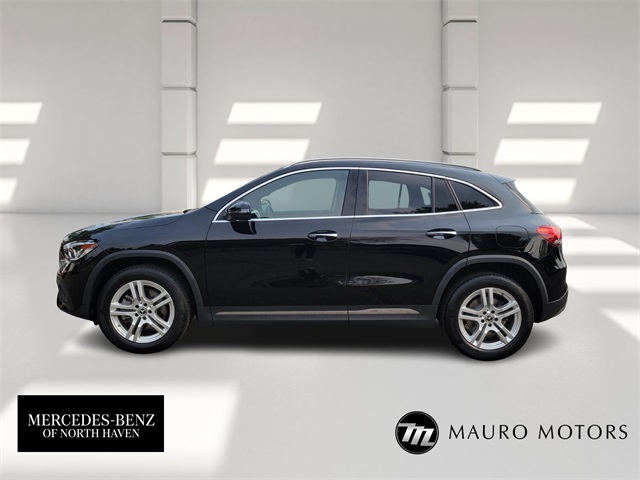 2022 Mercedes Benz GLA 250 4MATIC photo 3