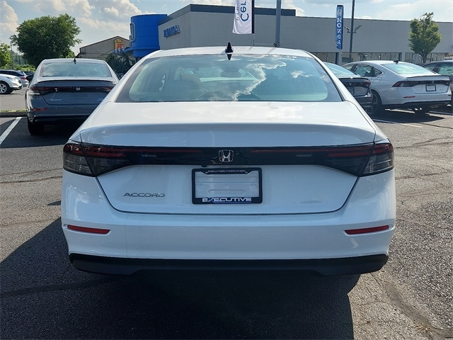 2025 Honda Accord 1.5T SE photo 5
