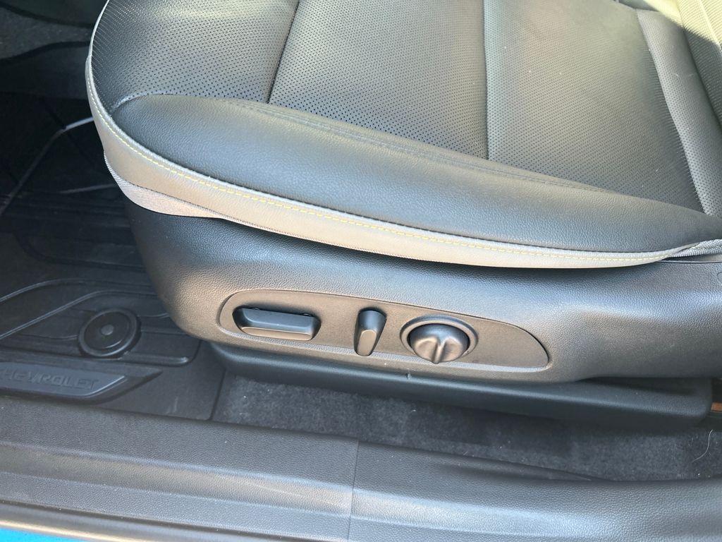 2025 Chevrolet Trax ACTIV photo 13