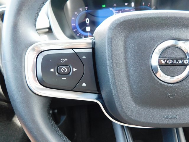 2024 Volvo XC40 Core photo 27