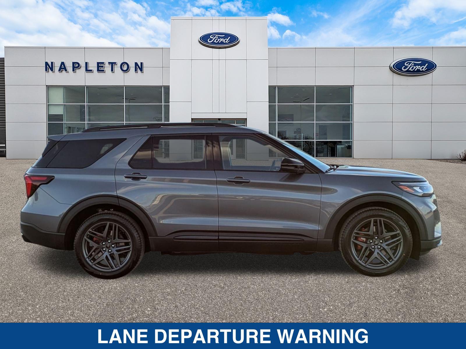 2025 Ford Explorer ST photo 4