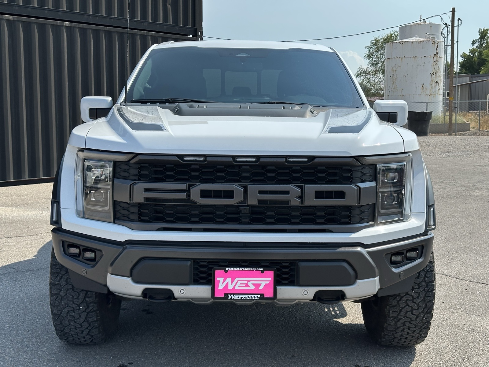 2022 Ford F-150 Raptor photo 2