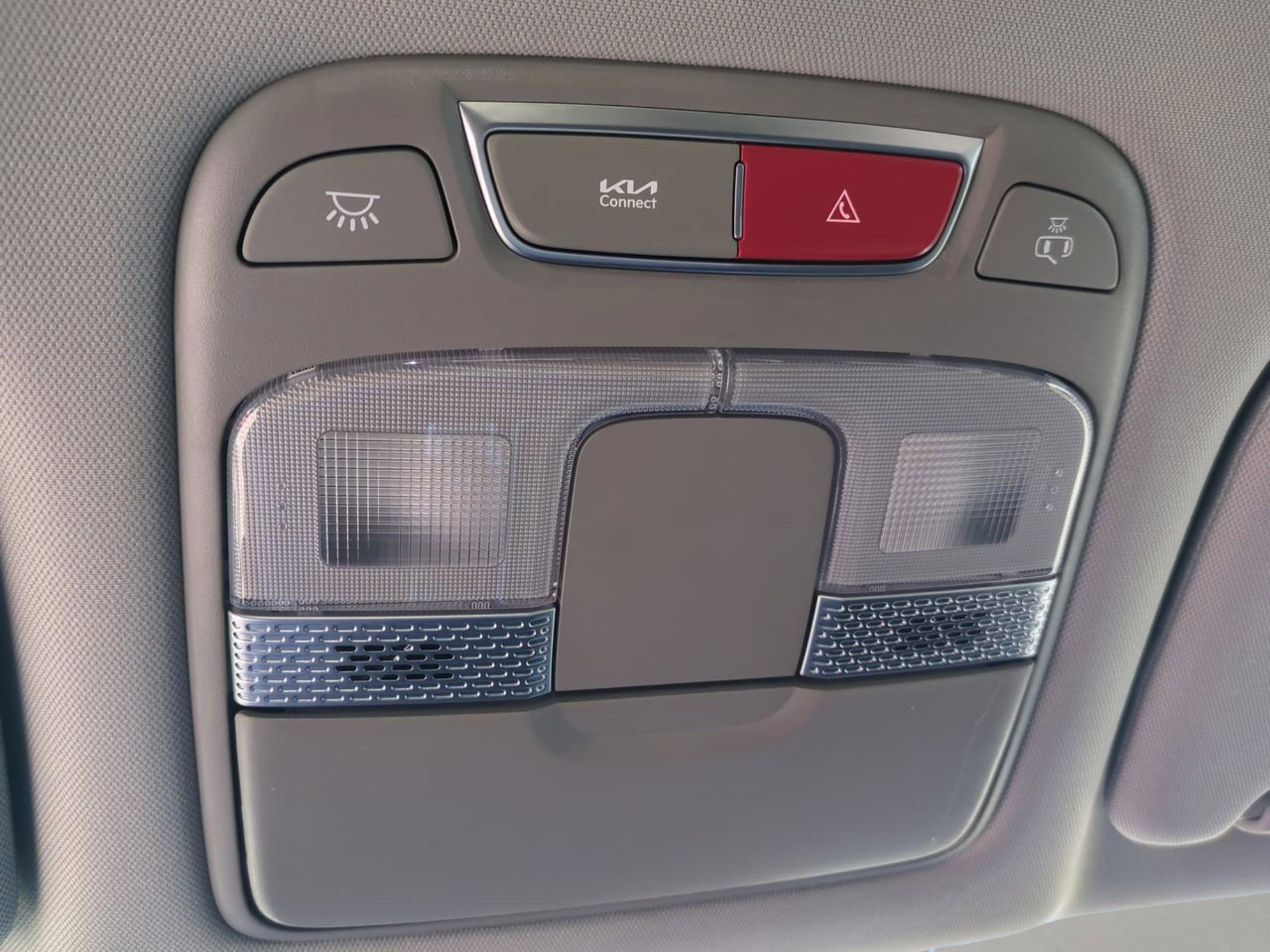 2025 Kia Telluride LX photo 21