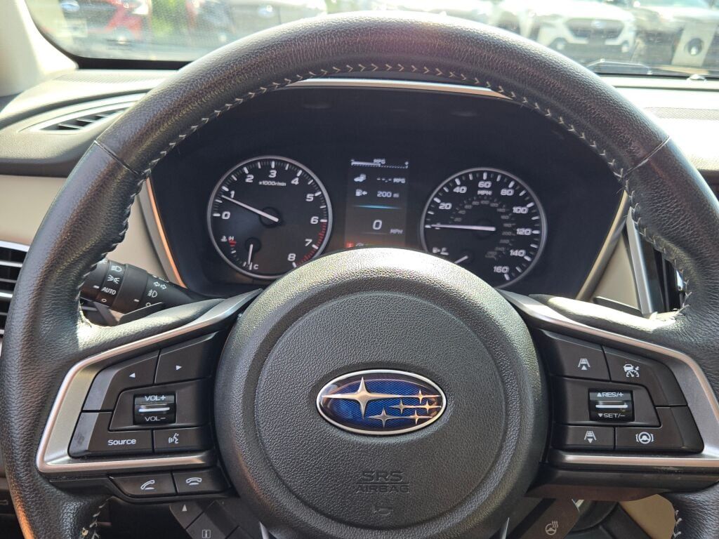 2022 Subaru Outback Limited photo 27
